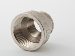 Муфта переходная VALTEC 1 1/4 х 1/2 внутренняя, никелированная латунь